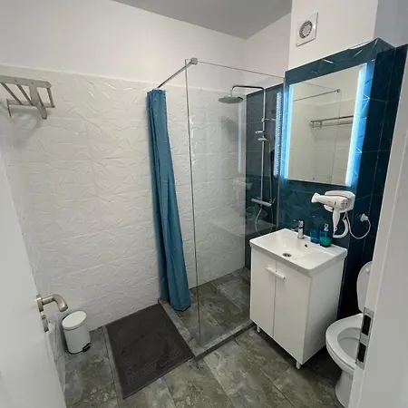 Apartment Van Residence *